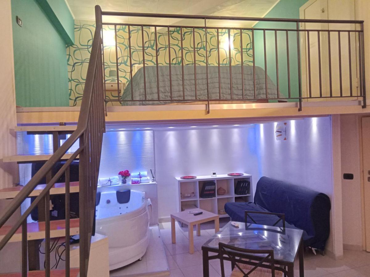 נאפולי Beb Maryposa Appartment מראה חיצוני תמונה