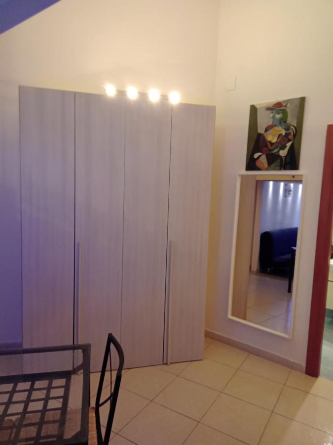 נאפולי Beb Maryposa Appartment מראה חיצוני תמונה