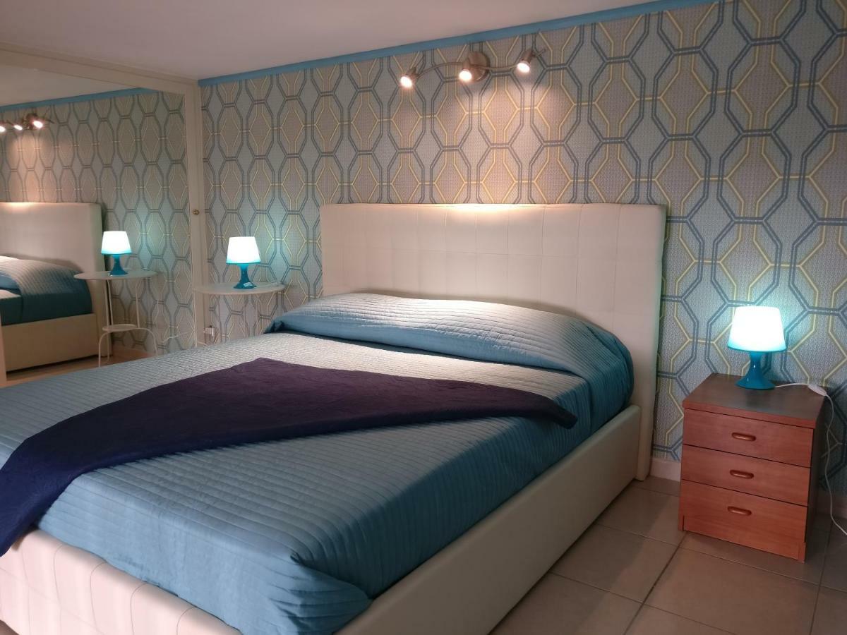 נאפולי Beb Maryposa Appartment מראה חיצוני תמונה